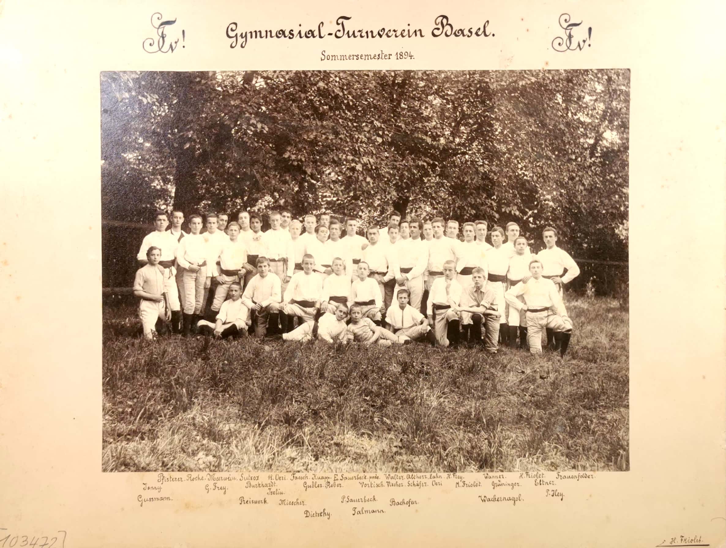  - Orignal-Foto: 'Gymnasial-Turnverein Basel Sommersemester 1894. Gruppenbild mit 46 Vereinsmitglieder.